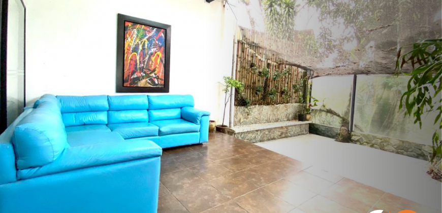 Casa sector el Tesoro en la ciudad de Medellín