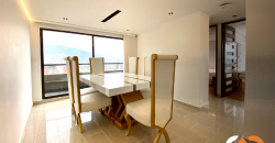 Apartamento en la Frontera en el Poblado en la ciudad de Medellín
